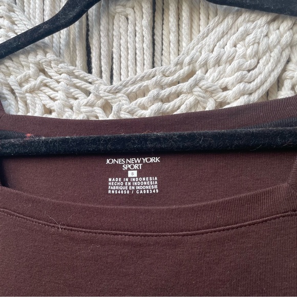 SOLD LIVE 10/19/24 
Jones New York Sport Brown Long Sleeve with Square Neckline - Picture 3 of 5